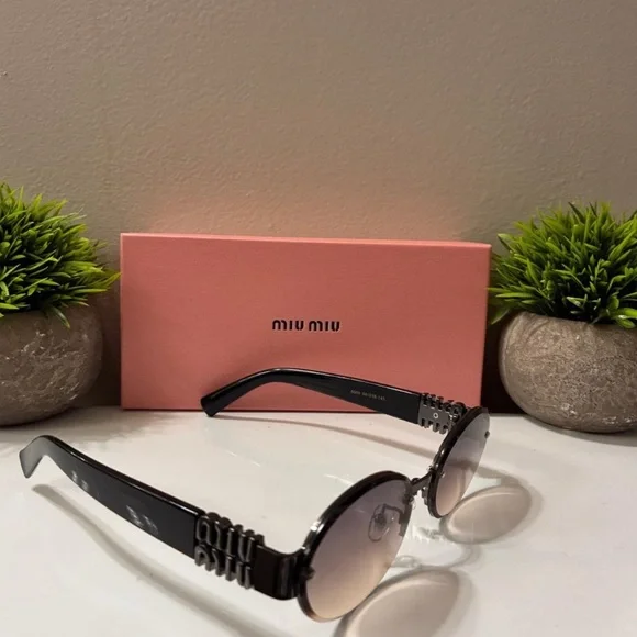 Miu Miu rimless Oval shaped gradient Sunglasses - Picture 3 of 5